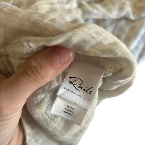 Rails Gray Ellis Jaguar Print Long Sleeve Cotton Lightweight Blouse Size M - Picture 7 of 8